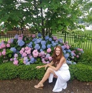 Meet your Posher, Rebecca